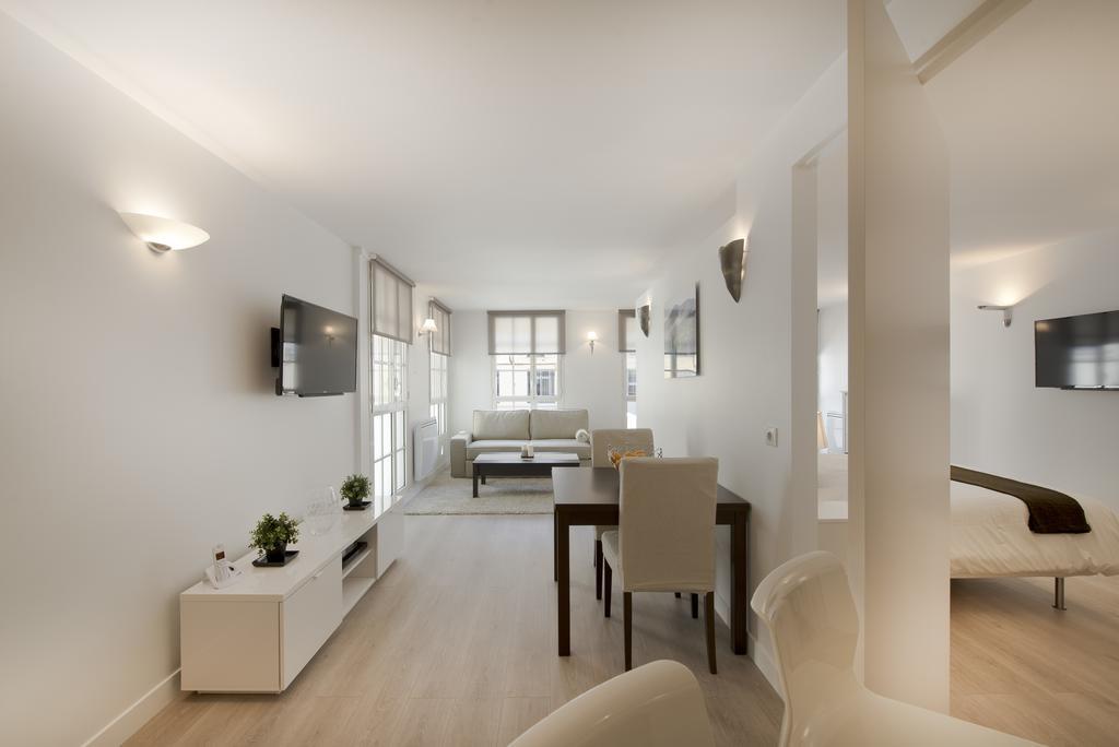 Appartements - Le Logis Versaillais แวร์ซาย ห้อง รูปภาพ